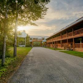 Drummond Island Resort, hotel a Drummond