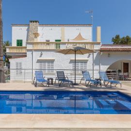 Villa Comes, Hotel in Alcúdia