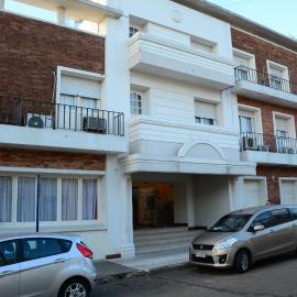 Hotel Crown, hotel en Melo