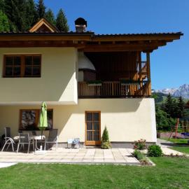 Apartment Moosberg, hotel in Bischofshofen