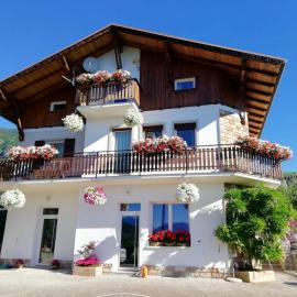 Al Salgiar, hotel em Tuenno