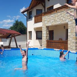Zestrea Bunicilor Wellness Retreat