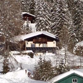 Almhaus Florian, hotelli kohteessa Treffen