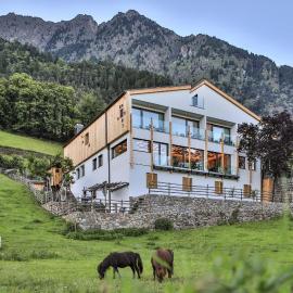 Ladurner, hotel sa Lagundo