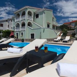 Villa Diana, hotel em Punat