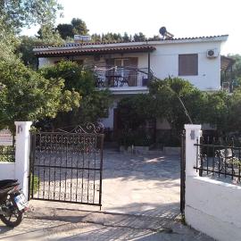 Stelios Studios, hotel in Megali Ammos