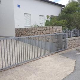 Apartman Zahira, ξενοδοχείο σε Karlobag