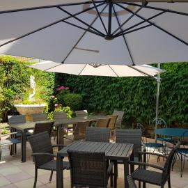 Come Inn, viešbutis mieste Nešatel an Brė