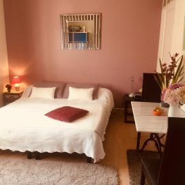 Studio des Rosaires, hotel em Plérin