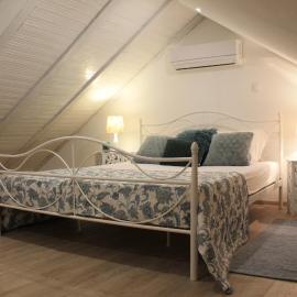 Apartments Platana, hotel u gradu Trsteno