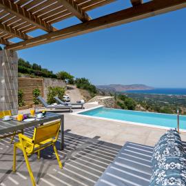 Thea Villas Complex, hotel u gradu 'Kournás'