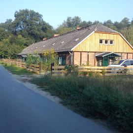 Ferienwohnungen 3 Birken, hotelli kohteessa Briesen