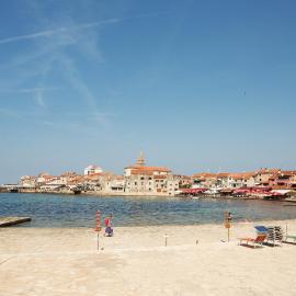 Downtown beach apartments, hotel in Umag