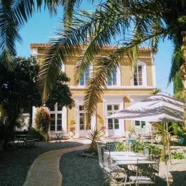 La Maison des Palmiers, hotell i Homps