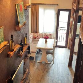 Archie's Apartment in Old Town