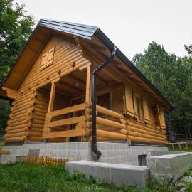 Cabin House Hidden Nest, hotel en Mostar