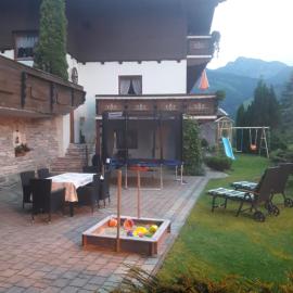 Pension Chalet Bergseegut، فندق في واغراين
