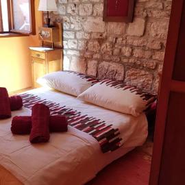 Mama's & Papa's house, hotel in Vrboska