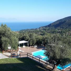Tenuta Terre di Bosco Oasi di Relax nel Cilento, khách sạn ở San Giovanni a Piro