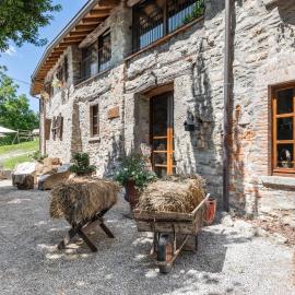 Agriturismo Cascina Mirandola, hotel u Comu