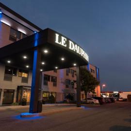 Hôtel & Suites Le Dauphin Québec, hotel u gradu 'Quebec City'