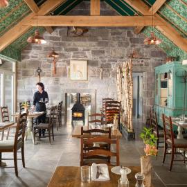 Meikleour Arms Hotel & Restaurant, hotel u gradu Meikleour
