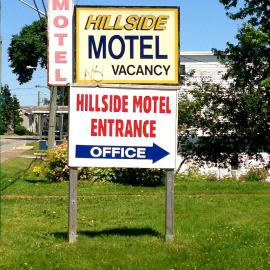 Hillside Motel, hotel sa Saint John
