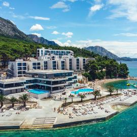 MORENIA All Inclusive Hotel، فندق في بوداكا