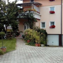 Apartma Meta