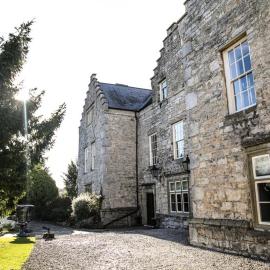Faenol Fawr Country Hotel, hotelli kohteessa Bodelwyddan