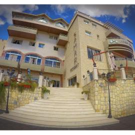 Samar Resort Aparthotel, khách sạn ở Bcharré