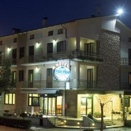 Hotel Rivamare, hotel a Massignano