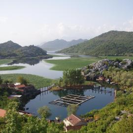 Skadar Lake - Karuč Apartments, hotel a Karuč
