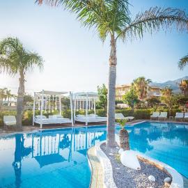 Parthenis Hotel & Suites, hôtel à Mália