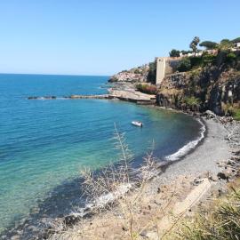 ZagHouses - sea view apartments in Sicily, Hotel in Agnone Bagni