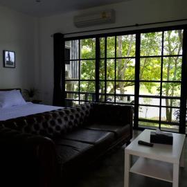 Photharam126 Resort, ξενοδοχείο σε Ban Khlong Ta Khot