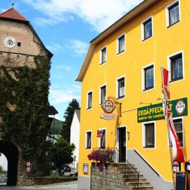Gasthof 'Zum alten Turm', hótel í Haslach an der Mühl