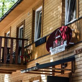 Rotušė, hotell i Trakai