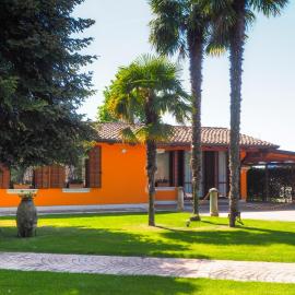 Orange House La Brigata Apartments
