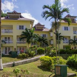 Hillview At Mystic Ridge: Ocho Rios şehrinde bir otel