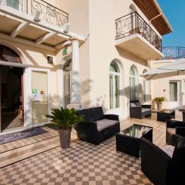 Si Mea, hotel Corte-ban