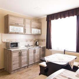 Cuha-gyöngye Apartmanház, hotel em Zirc