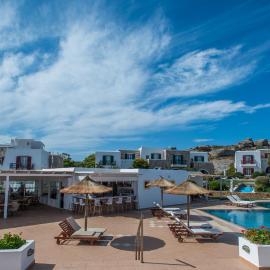 Naxos Palace Hotel, hotelli kohteessa Stelida