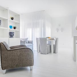 Viesnīca White Stylish Apartments 2 pilsētā Viko Ekvense
