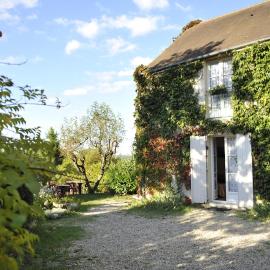 Le Compostelle, hotel v destinaci Vézelay