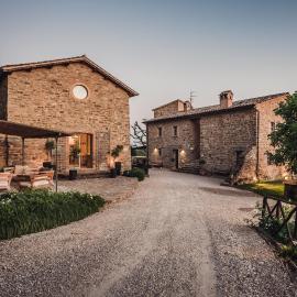 Nikis Resort, hotel in Gubbio