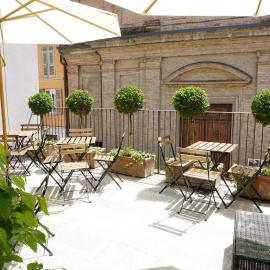 La Canonica - charming self-catering apartments in Nizza Monferrato, hotel a Nizza Monferrato