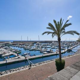 Marina Rooms, hótel í Calheta