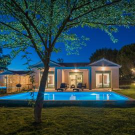 Eora Bungalows, hotel em Lithakia