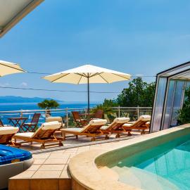 Villa Roses Apartments & Wellness, hotel sa Ičići